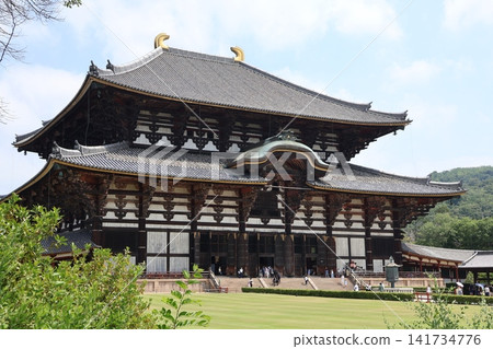 Summer at Todai-ji Temple's Great Buddha Hall Summer at Todai-ji Temple's Great Buddha Hall 141734776