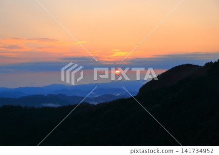 和歌山紀伊山脈的黎明 3 和歌山紀伊山脈的黎明 3 141734952