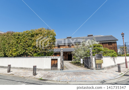 澤之鶴博物館,原為清酒釀酒廠,兵庫縣神戶市灘區 澤之鶴博物館,原為清酒釀酒廠,兵庫縣神戶市灘區 141735347