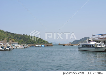 Scenery seen from the pleasure boat Scenery seen from the pleasure boat 141737062