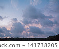 黃昏的天空 141738205