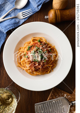Bolognese with coarsely ground meat Bolognese with coarsely ground meat 141738361