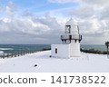 Rokugosaki Lighthouse at the tip of the Noto Peninsula in winter 141738522