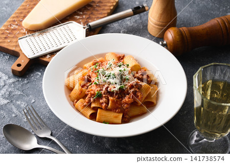 Bolognese with coarsely ground meat Bolognese with coarsely ground meat 141738574