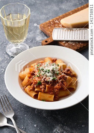 Rigatoni Bolognese Rigatoni Bolognese 141738911