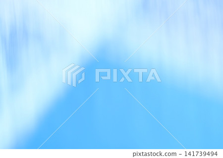 藍白色調；流暢的線條與抽象背景相交。 141739494