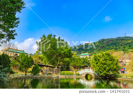 Streetscape of Taiwan in 2015: Shilin District, Taipei City, National Palace Museum Streetscape of Taiwan in 2015: Shilin District, Taipei City, National Palace Museum 141741031