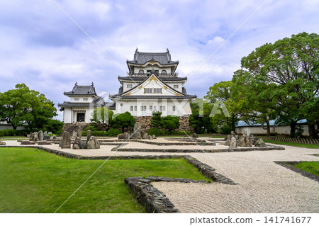 Kishiwada Castle Honmaru and the Eight Formations Garden in Kishiwada City, Osaka Prefecture Kishiwada Castle Honmaru and the Eight Formations Garden in Kishiwada City, Osaka Prefecture 141741677