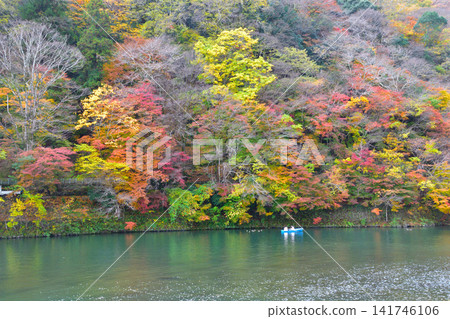 秋天,京都,嵐山,桂川 秋天,京都,嵐山,桂川 141746106