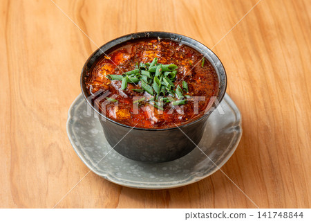 味道濃鬱鮮美的牛筋麻婆豆腐 味道濃鬱鮮美的牛筋麻婆豆腐 141748844