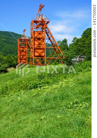 Coal Mine Memorial Forest Park / Vertical Rolling Tower Coal Mine Memorial Forest Park / Vertical Rolling Tower 141750003