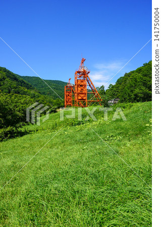 Coal Mine Memorial Forest Park / Vertical Rolling Tower Coal Mine Memorial Forest Park / Vertical Rolling Tower 141750004