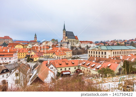 St. Vitus Church and winter townscape in the UNESCO World Heritage Historic Centre of Český Krumlov 141750422