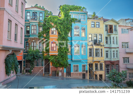 Istanbul, turkey, august 2, 2025 historic balat fener district showing vibrant traditional houses with lush green ivy in istanbul, a beautiful urban street scene Istanbul, turkey, august 2, 2025 historic balat fener district showing vibrant traditional houses with lush green ivy in istanbul, a beautiful urban street scene 141751239