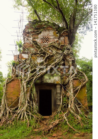 The ancient temple of Prasat Pram, integrated with nature. The ancient temple of Prasat Pram, integrated with nature. 141751380