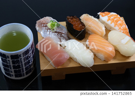 sushi sushi 141752865