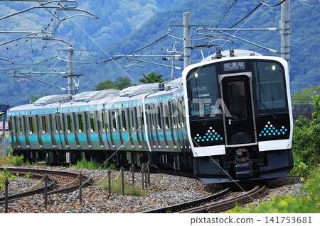 [JR東日本] E131系200系（信越本線：川中島～阿森） 141753681