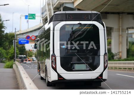 氫燃料電池公車圖片 氫燃料電池公車圖片 141755214