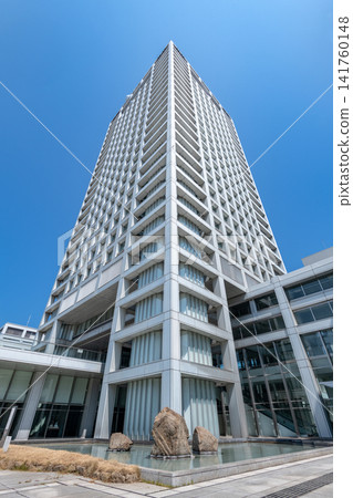 Kagawa Prefectural Government Building, Main Building (view looking up) Kagawa Prefectural Government Building, Main Building (view looking up) 141760148