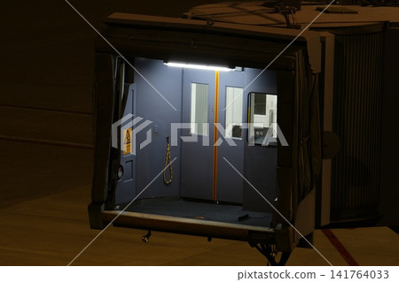 Boarding bridge Boarding bridge 141764033
