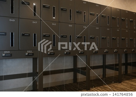Locker Locker 141764856