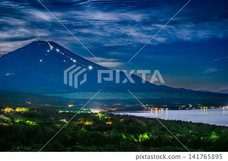 Lake Yamanaka in Yamanashi Prefecture and Mount Fuji in summer Lake Yamanaka in Yamanashi Prefecture and Mount Fuji in summer 141765895