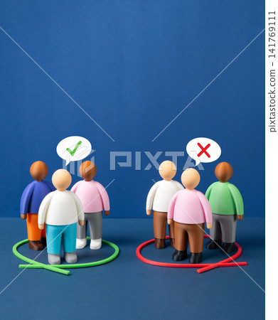 Division into opinion groups. Those who agree and those who disagree. Division of society into two camps. Elections or referendums. Democratic process and debate. Division into opinion groups. Those who agree and those who disagree. Division of society into two camps. Elections or referendums. Democratic process and debate. 141769111