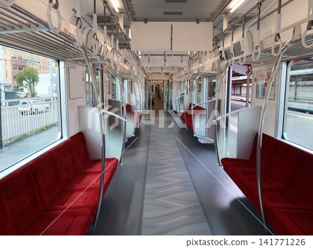 西鐵太宰府線9000系列車內部 西鐵太宰府線9000系列車內部 141771226