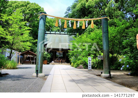 位於他的出生地小田原的穗德二宮神社供奉著二宮尊德。 位於他的出生地小田原的穗德二宮神社供奉著二宮尊德。 141771297
