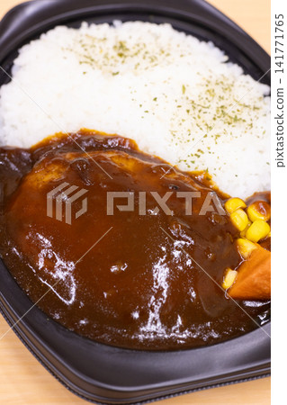 Delicious demiglas sauce hamburger bag lunch Delicious demiglas sauce hamburger bag lunch 141771765