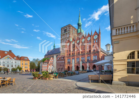 Alter Markt square in Stralsund, Germany Alter Markt square in Stralsund, Germany 141772446
