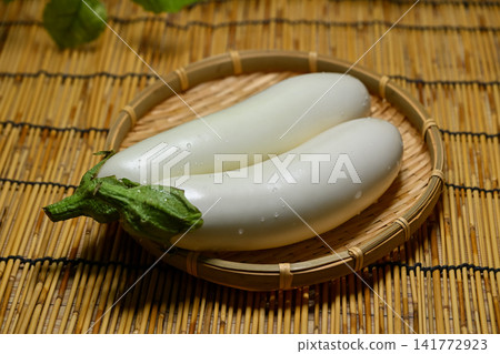白茄子 白茄子 141772923