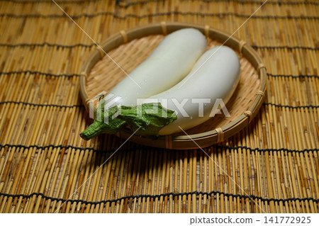白茄子 白茄子 141772925