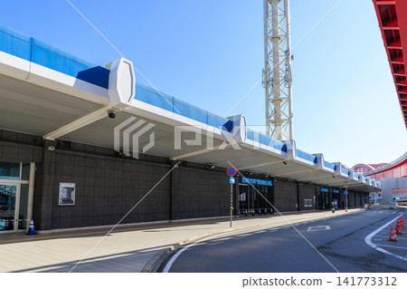 Exterior view of Kobe Port Terminal (Kobe City, Hyogo Prefecture) Exterior view of Kobe Port Terminal (Kobe City, Hyogo Prefecture) 141773312