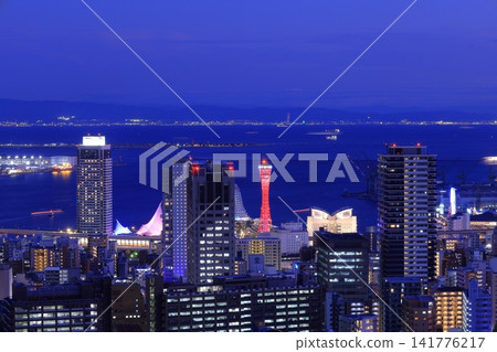 The cityscape of Kobe at dusk (Kobe City, Hyogo Prefecture) The cityscape of Kobe at dusk (Kobe City, Hyogo Prefecture) 141776217
