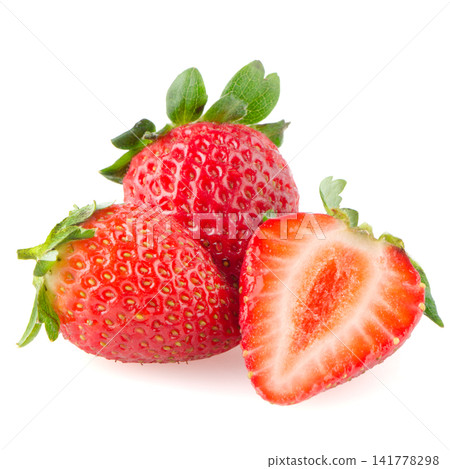 Beautiful strawberries Beautiful strawberries 141778298