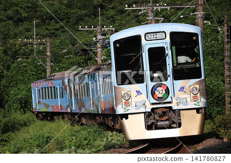 [西武]4000系列～西武旅行餐廳52席～（池袋線：武藏橫手～科馬） 141780827