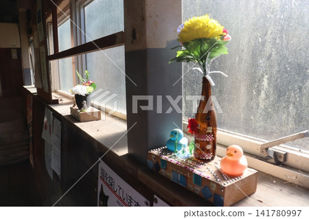 花瓶裡的花 141780997