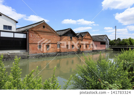 Yanagawa City: A landscape with canals and rows of storehouses Yanagawa City: A landscape with canals and rows of storehouses 141783324