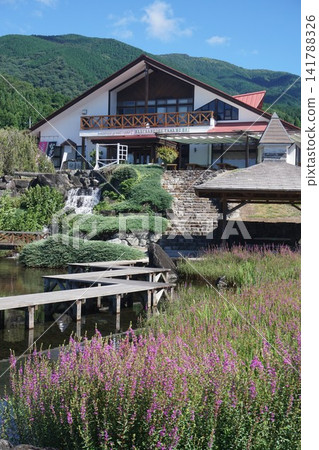 岡山縣長吉町的Nagi山麓。 岡山縣長吉町的Nagi山麓。 141788326