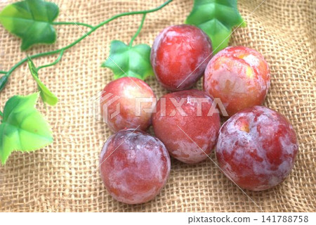 Fresh fruit Fresh fruit 141788758