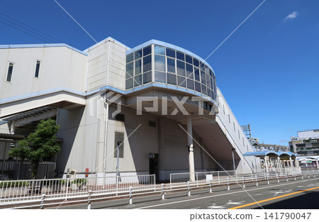 阪急寶塚線螢火池站高架車站大樓 阪急寶塚線螢火池站高架車站大樓 141790047