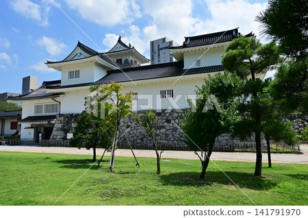 Toyama City Local History Museum and lawn (Toyama Castle) Toyama City Local History Museum and lawn (Toyama Castle) 141791970