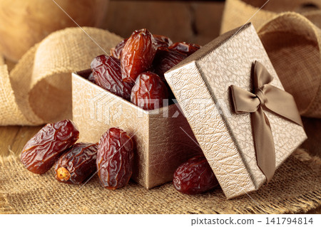 Dates fruits in gift box. Dates fruits in gift box. 141794814