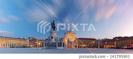 Panoramic View of Commerce Square and Augusta Street Arch at Dawn in Lisbon, Portugal Panoramic View of Commerce Square and Augusta Street Arch at Dawn in Lisbon, Portugal 141795901
