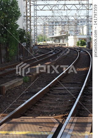 Summer track Summer track 141797359