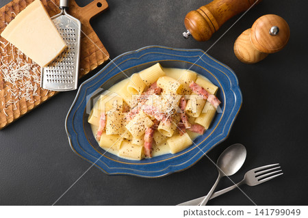 Rigatoni Carbonara Rigatoni Carbonara 141799049