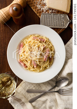Carbonara Carbonara 141799301