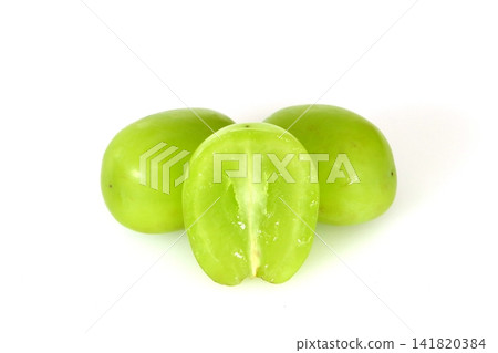 Shine Muscat Shine Muscat 141820384