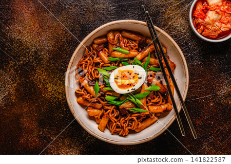 Rapokki - tteokbokki with noodles and chajang sauce Rapokki - tteokbokki with noodles and chajang sauce 141822587